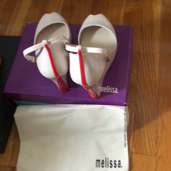 Sandals - Picture 4 of 4